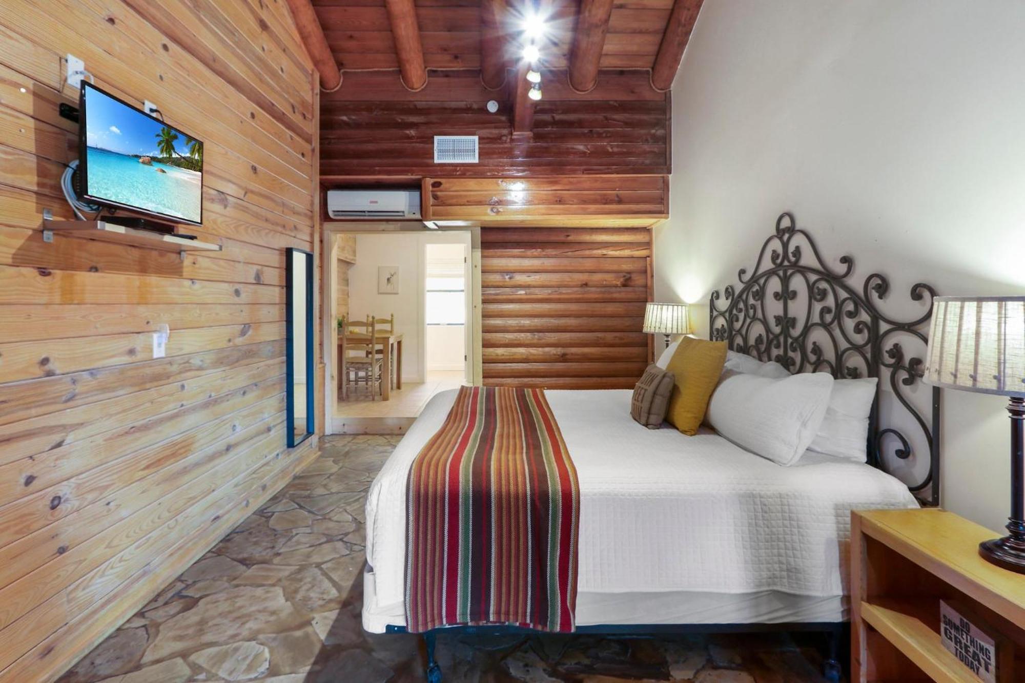 Wimberley Log Cabins Resort And Suites- Unit 3 Exteriör bild